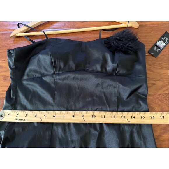 NWT Vintage Y2K Trixxi Black Feather Trim Mini Dress Size 13 - Picture 6 of 10